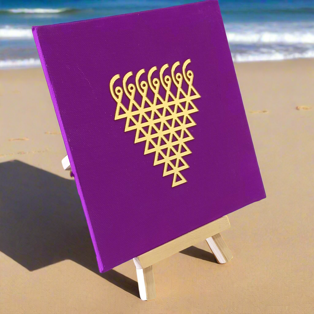 Golden Saraswati stand in pine wood 🙏🌼⚛️