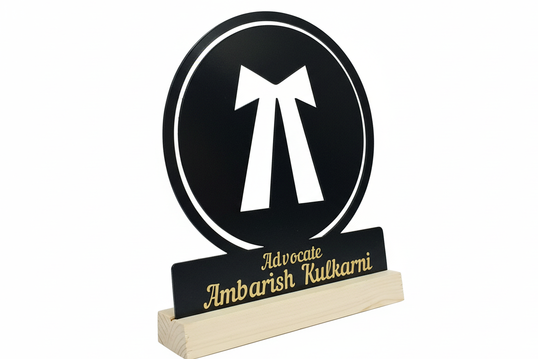 Advocate Metal Stand with pine wood base ✅